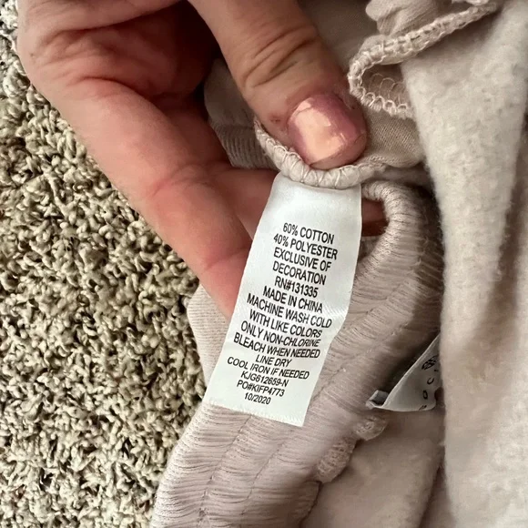 Socialite knit joggers size small - Picture 11 of 11